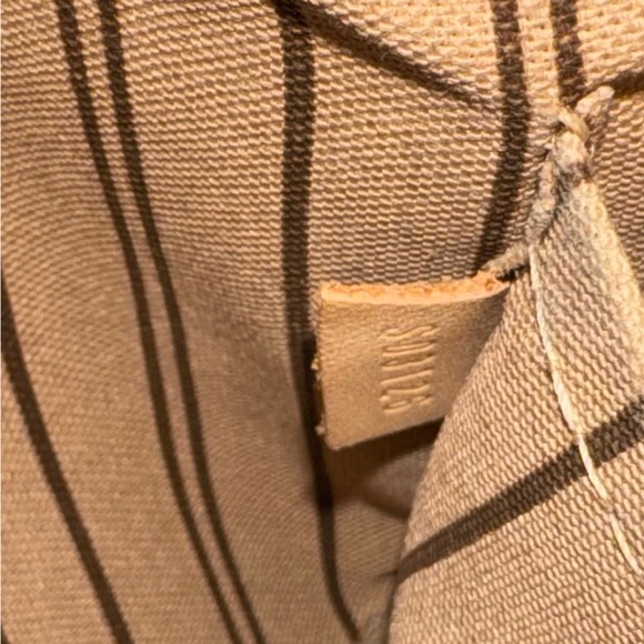 LV Monogram Neverful MM GM Pochette Pivoine | Tan Interior - Picture 9 of 16